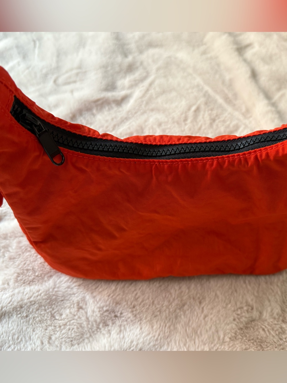 BAGGU Mini Nylon Shoulder Bag Tomato - Picture 5 of 16